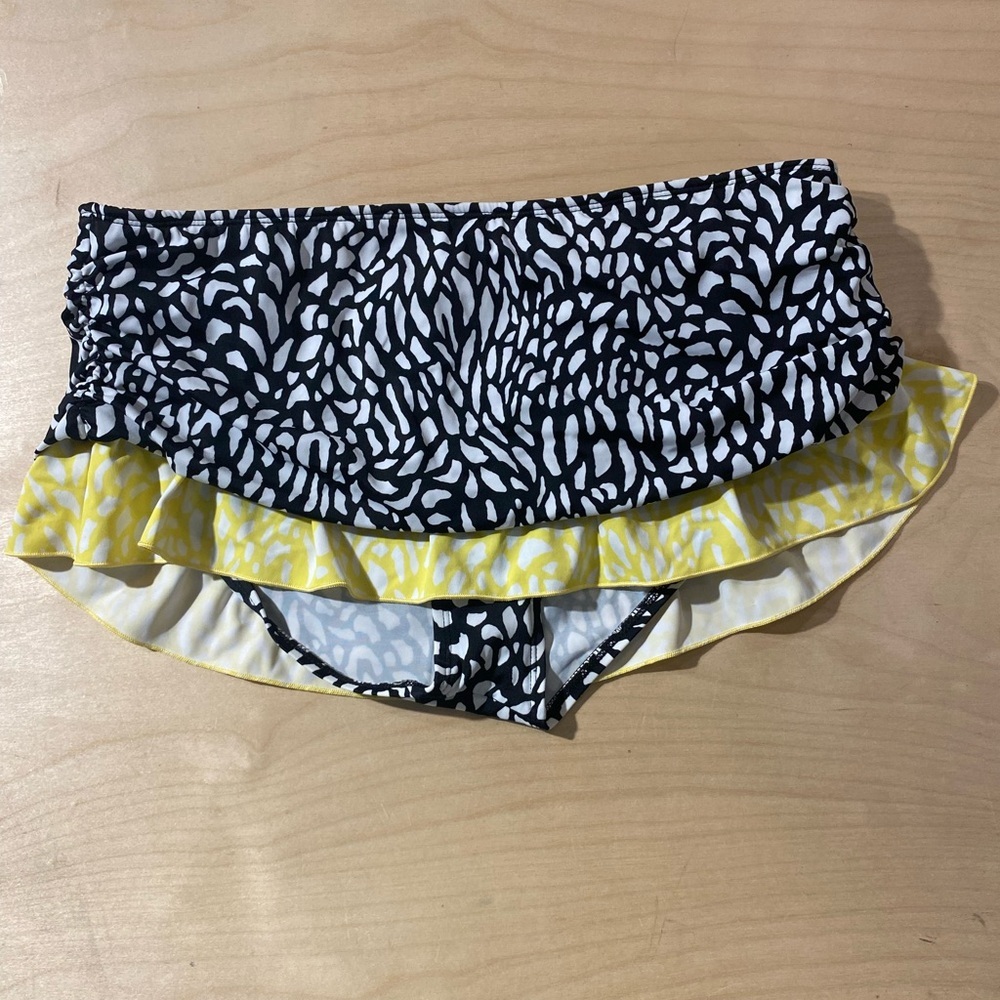 24th & Ocean Stylish Black and Yellow Women's Bikini Bottom Large (NA) - Picture 4 of 9